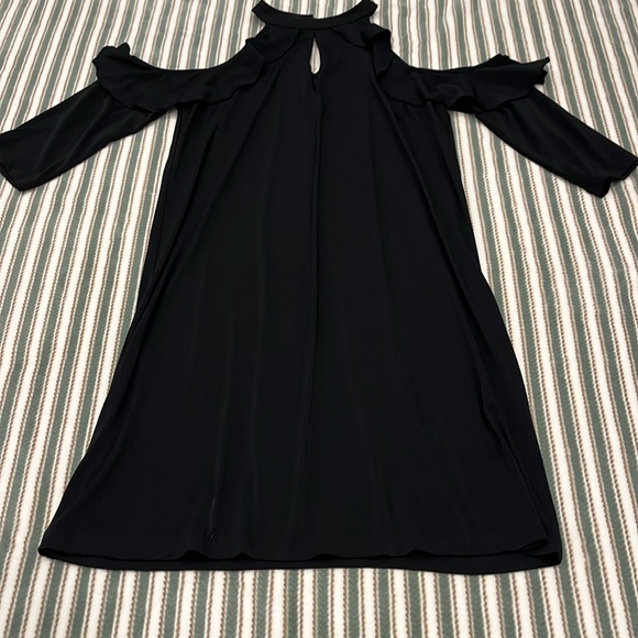 Jennifer Lopez Women’s Elegant Black Cold Shoulder Dress size S - Picture 4 of 8